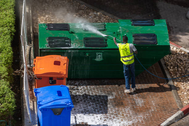Best Roof Pressure Washing  in Lake Odessa, MI